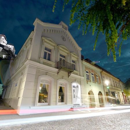 Apartman S Atriom V Historickom Centre Trenčín 외부 사진