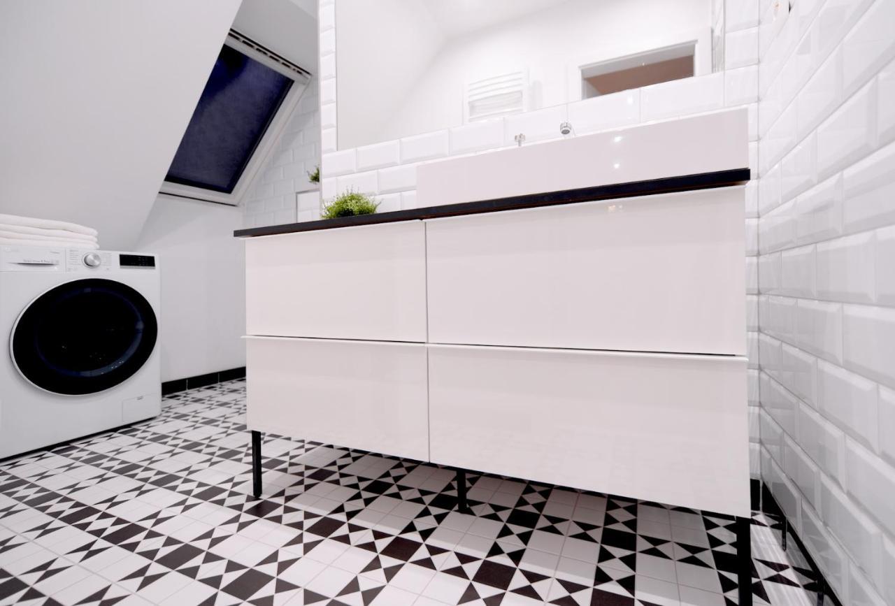 Apartman S Atriom V Historickom Centre Trenčín 외부 사진