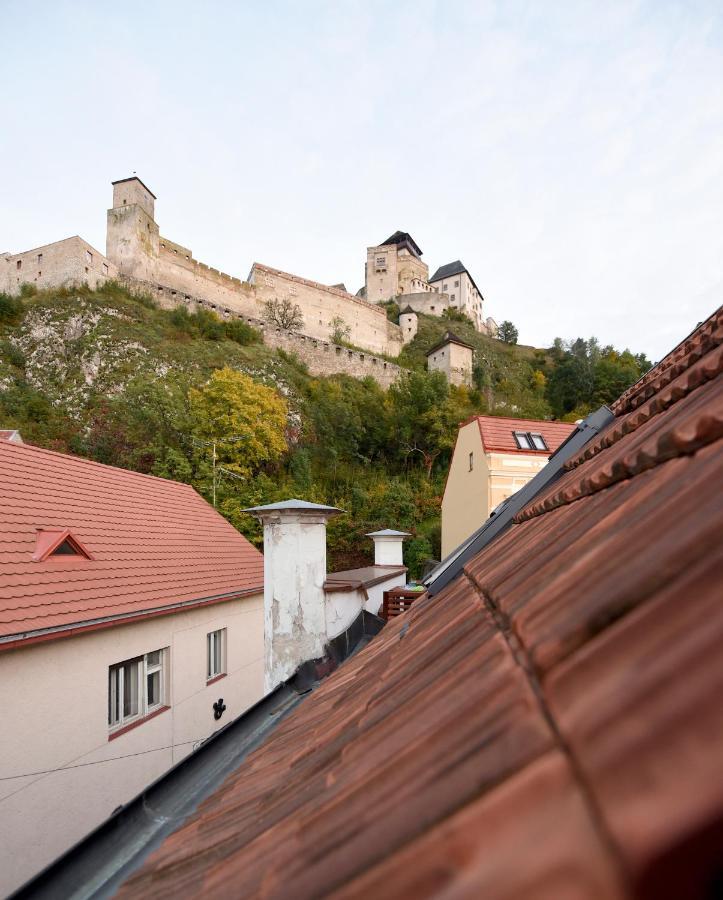 Apartman S Atriom V Historickom Centre Trenčín 외부 사진