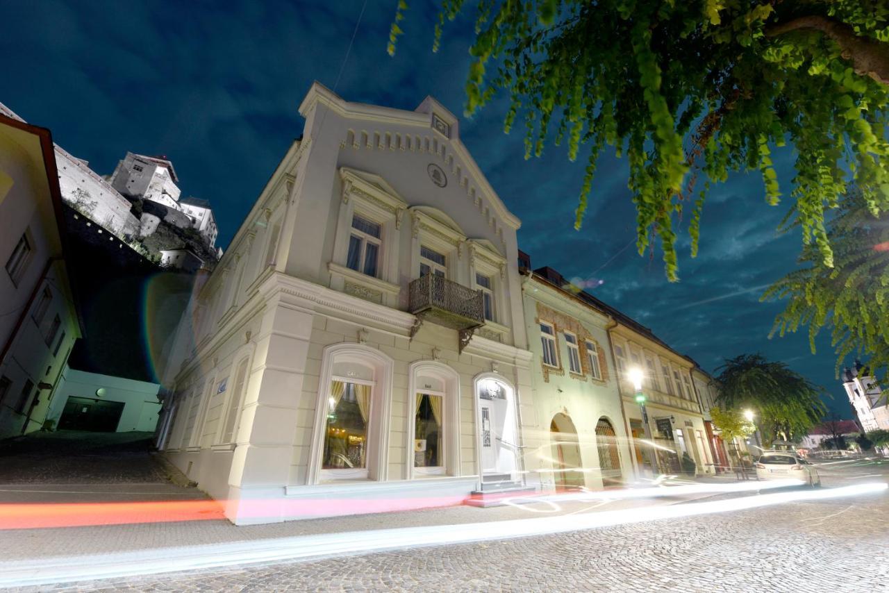 Apartman S Atriom V Historickom Centre Trenčín 외부 사진